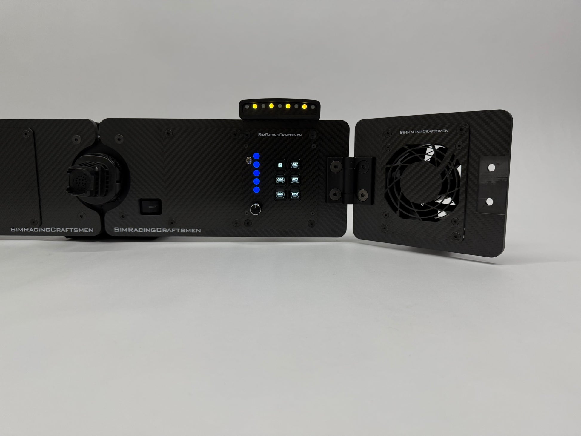 stream mini integrated in right side of a setup with fan and sim brows attached