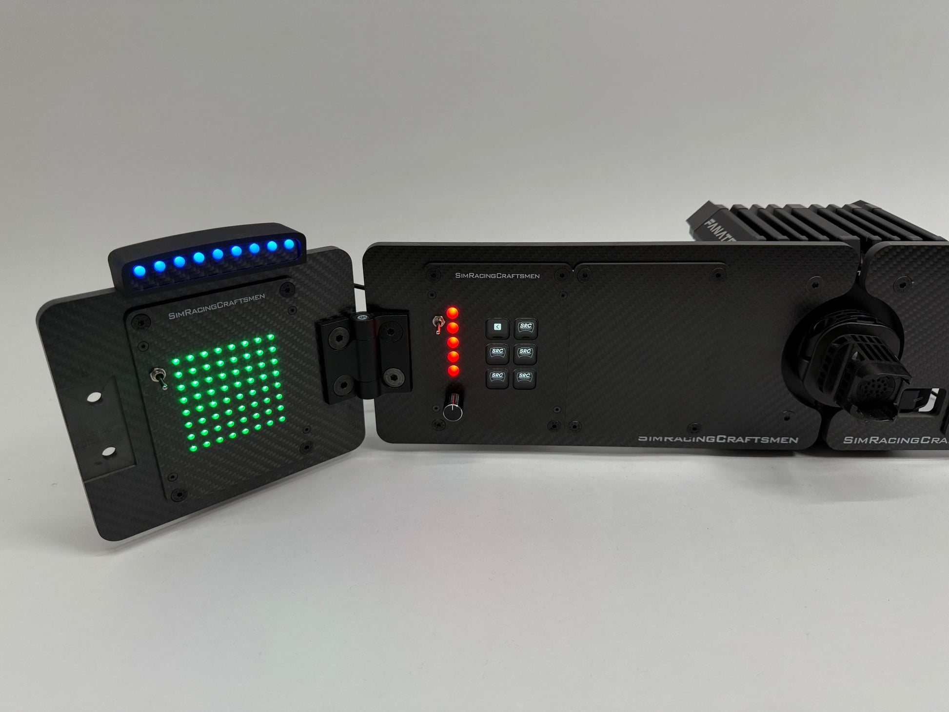 flag module showing green flag while inserted in a modurig setup