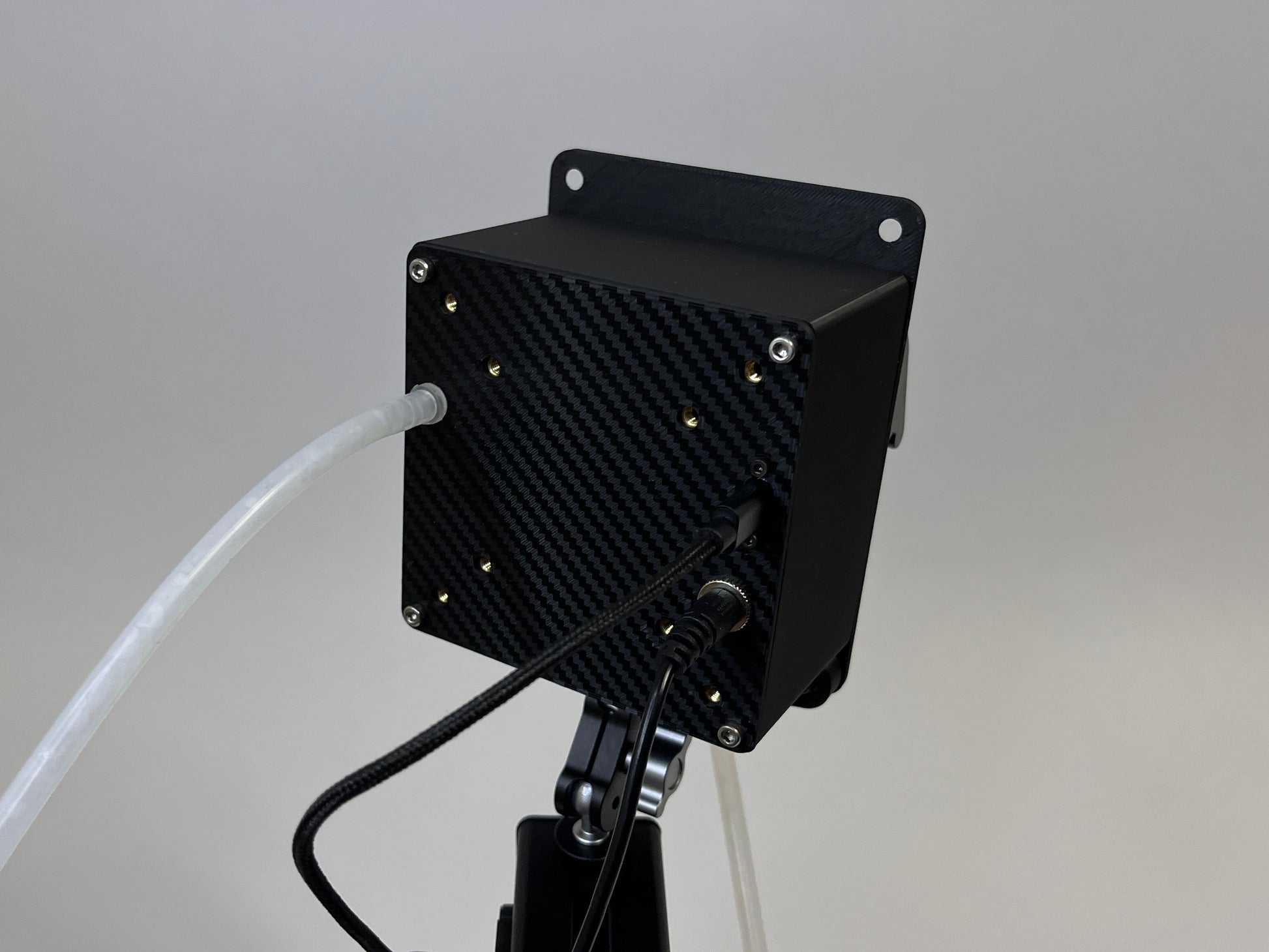 rear of drinkbox mounted on 4040 profile with cables and tube connected